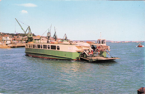 Cowes floating bridge 1970
